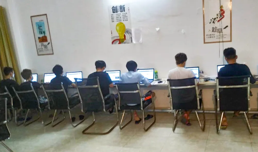 Công an Quảng Ngãi cảnh báo bẫy “việc nhẹ lương cao” qua mạng xã hội để lừa sang Campuchia ảnh 1 Công an Quảng Ngãi cảnh báo bẫy “việc nhẹ lương cao” qua mạng xã hội để lừa sang Campuchia ảnh 1