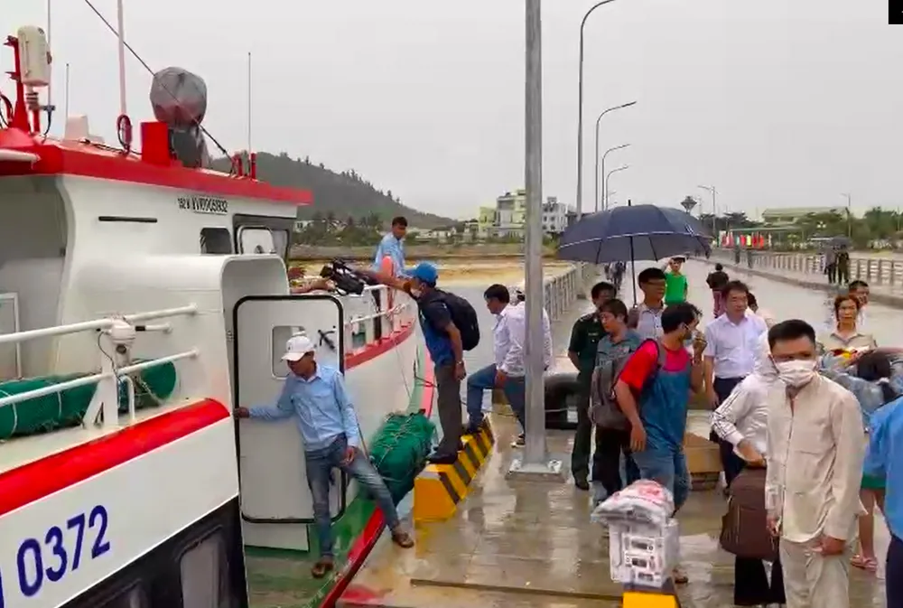 Đưa Cảng Bến Đình vào khai thác vận hành thử nghiệm ảnh 2