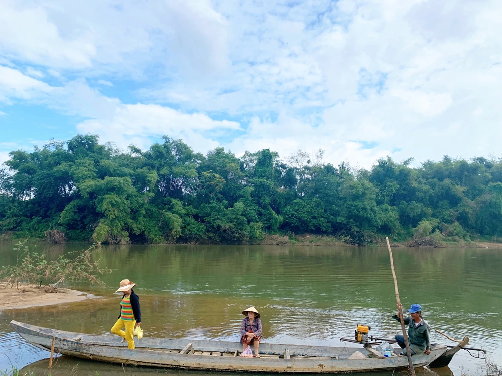 Quảng Ngãi: Khởi công cầu Thạch An nối đôi bờ sông Trà Bồng ảnh 4 Quảng Ngãi: Khởi công cầu Thạch An nối đôi bờ sông Trà Bồng ảnh 4