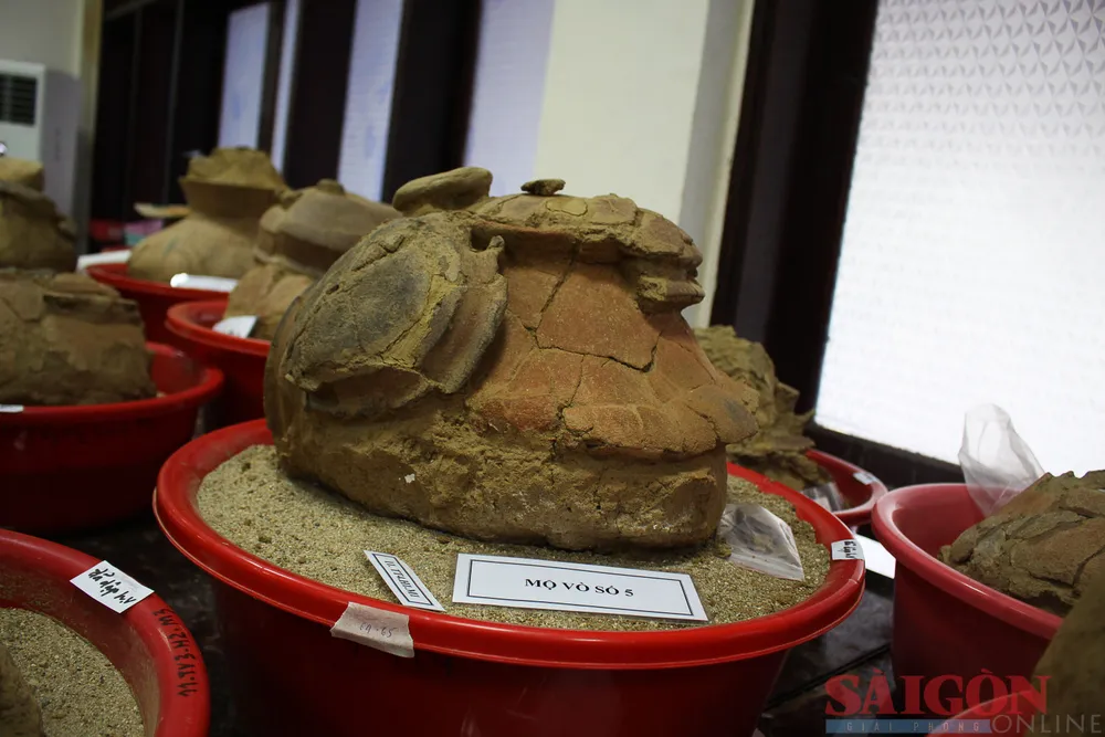 Một mộ vò được phát hiện ở hồ Nước Trong trong văn hóa Sa Huỳnh. Ảnh: NGUYỄN TRANG Một mộ vò được phát hiện ở hồ Nước Trong trong văn hóa Sa Huỳnh. Ảnh: NGUYỄN TRANG