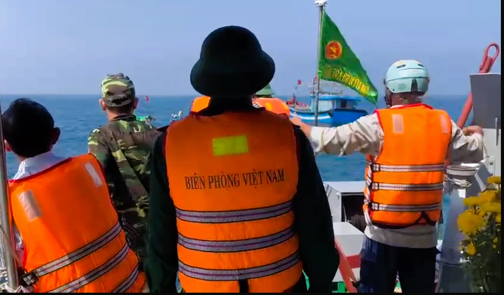 Biên phòng tỉnh Quảng Ngãi đang nỗ lực tìm kiếm trên biển screenshot-154-4281.png