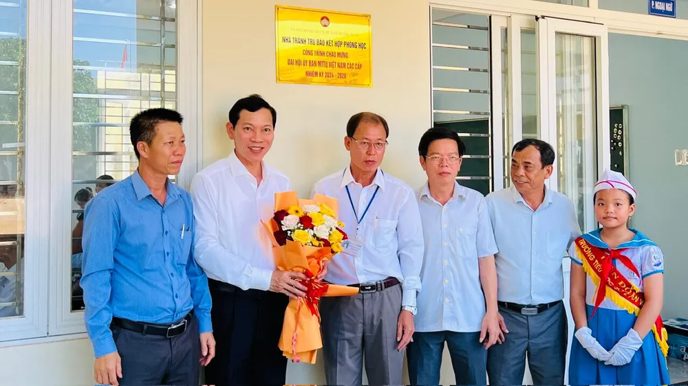 nhà chống bão