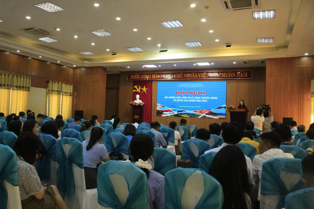 Quang cảnh Hội nghị bồi dưỡng kiến thức và kỹ năng truyền thông về quyền con người năm 2025. Ảnh: NGUYỄN TRANG hội nghị.jpg