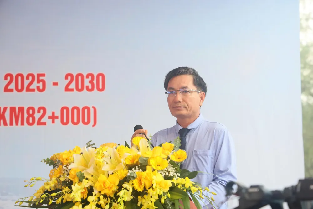 Ông Nguyễn Ngọc Sâm, Phó Chủ tịch UBND tỉnh Quảng Ngãi, phát biểu sâm