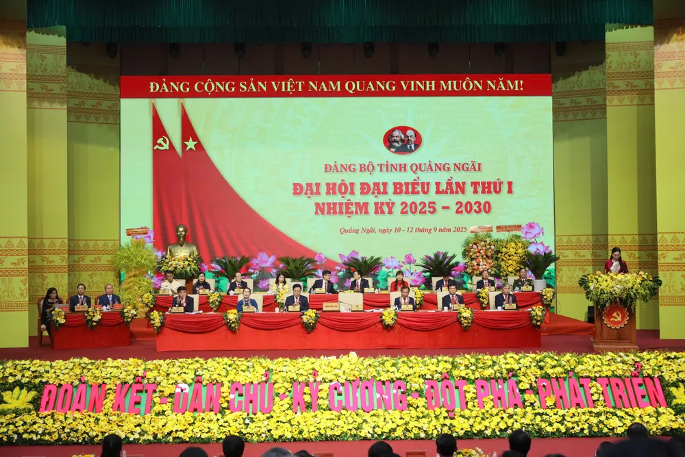Phiên làm việc Đại hội đại biểu Đảng bộ tỉnh Quảng Ngãi. Ảnh: BTC bế mạc (4).jpg