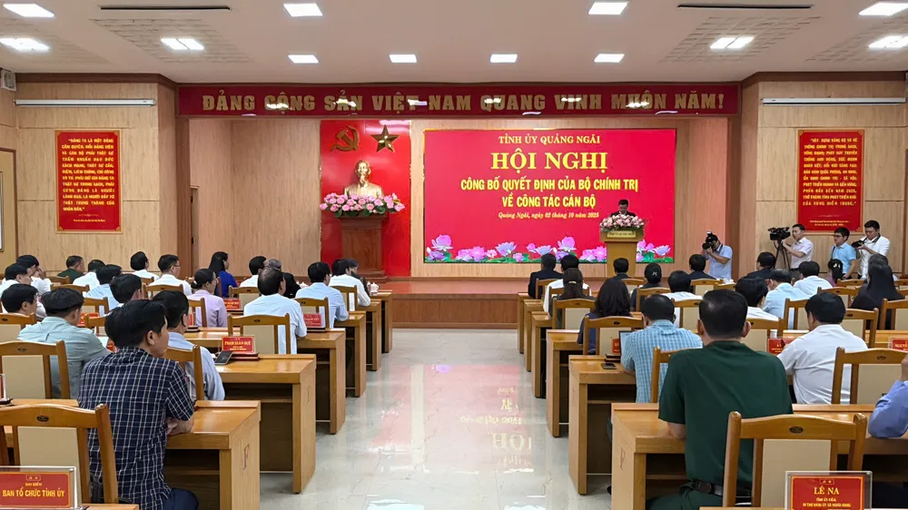 Quang cảnh Hội nghị công bố quyết định quang cảnh hội nghị
