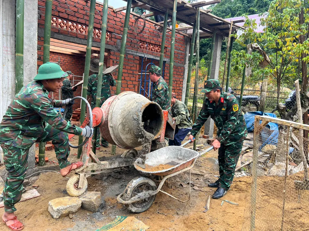 tay tra 4 (1 of 1).jpg