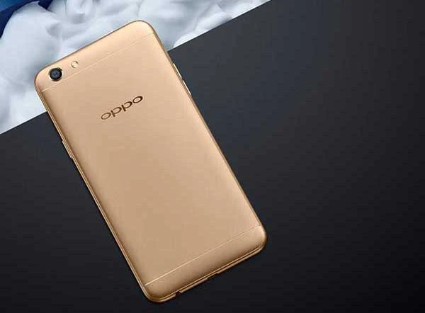 Oppo F3 rộng cửa ở “phân khúc thích selfie”