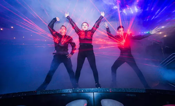 SKY36 đón sinh nhật 3 năm bằng "dạ tiệc trắng" sôi động  ảnh 4