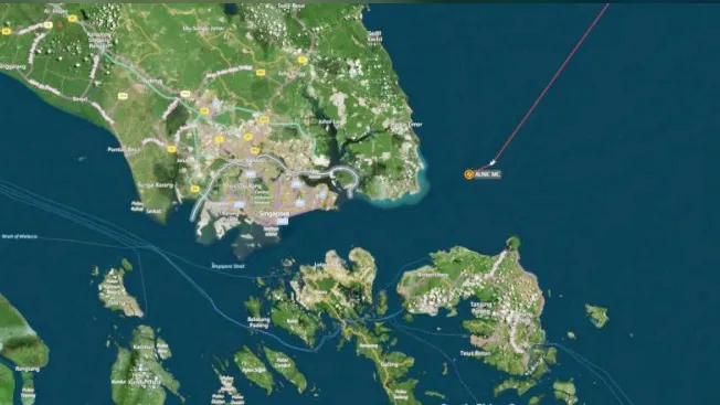 Tàu khu trục Mỹ va chạm với tàu thương mại ở phía Đông Singapore ảnh 2
