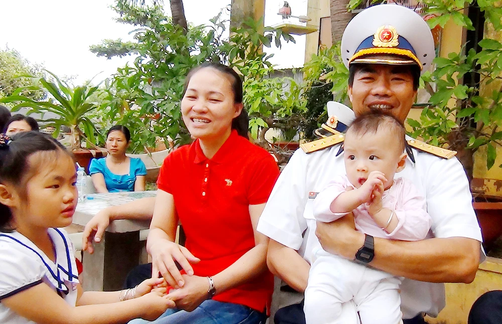 “Hậu phương” vững chãi của chiến sĩ nhà giàn ảnh 1 “Hậu phương” vững chãi của chiến sĩ nhà giàn ảnh 1