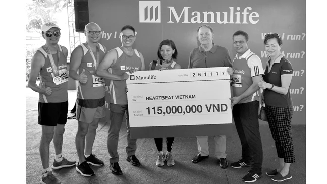 Manulife Việt Nam đóng góp gần 700 triệu cho tổ chức nhịp tim Việt Nam