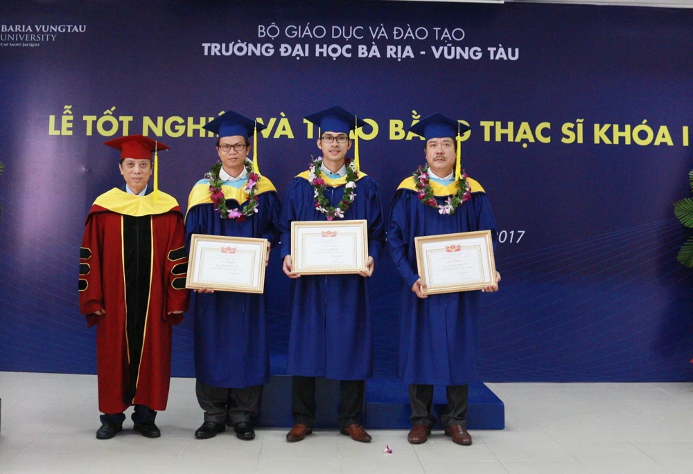 Các trường đào tạo CNTT phải theo kịp cuộc cách mạng công nghiệp 4.0 ảnh 2 Các trường đào tạo CNTT phải theo kịp cuộc cách mạng công nghiệp 4.0 ảnh 2