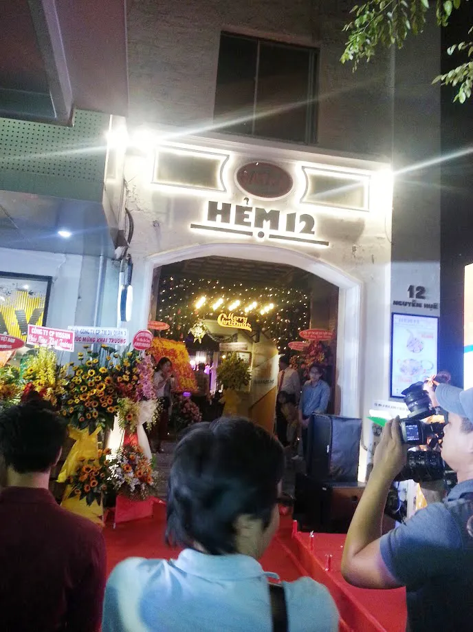 Thêm một điểm đến trên phố đi bộ Nguyễn Huệ ảnh 2