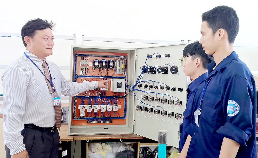 Phân luồng học sinh để nâng cao tay nghề ảnh 1 Phân luồng học sinh để nâng cao tay nghề ảnh 1