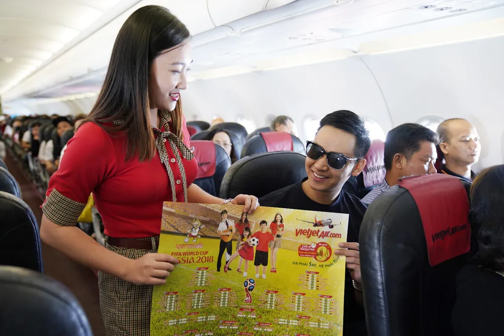 Hành khách hào hứng với lịch thi đấu World Cup 2018 của Vietjet ảnh 3