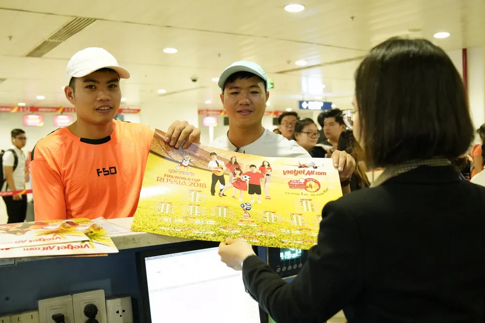 Hành khách hào hứng với lịch thi đấu World Cup 2018 của Vietjet ảnh 8