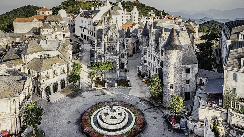 Mercure Danang ​French Village Bana Hills được vinh danh trong Top khách sạn 4 sao hàng đầu Việt Nam
