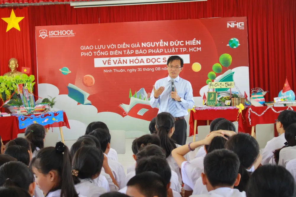 Có một mùa khai giảng ý nghĩa cùng sách ảnh 8