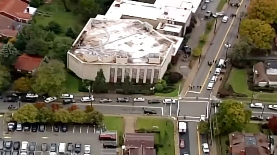 11 người chết trong vụ xả súng ở giáo đường Do Thái tại Mỹ ảnh 3