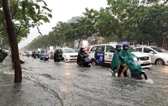 Mưa khắp cả nước, Bắc bộ lạnh về đêm