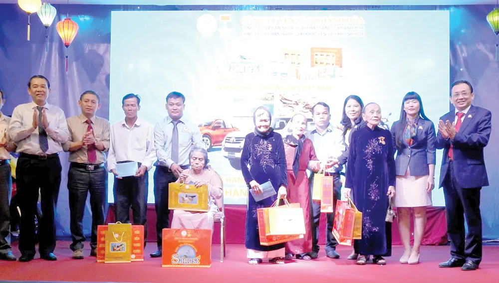 Trao thưởng khách hàng trúng giải Sanest Khánh Hòa - niềm tự hào thương hiệu Việt Nam tại Hội An ảnh 1