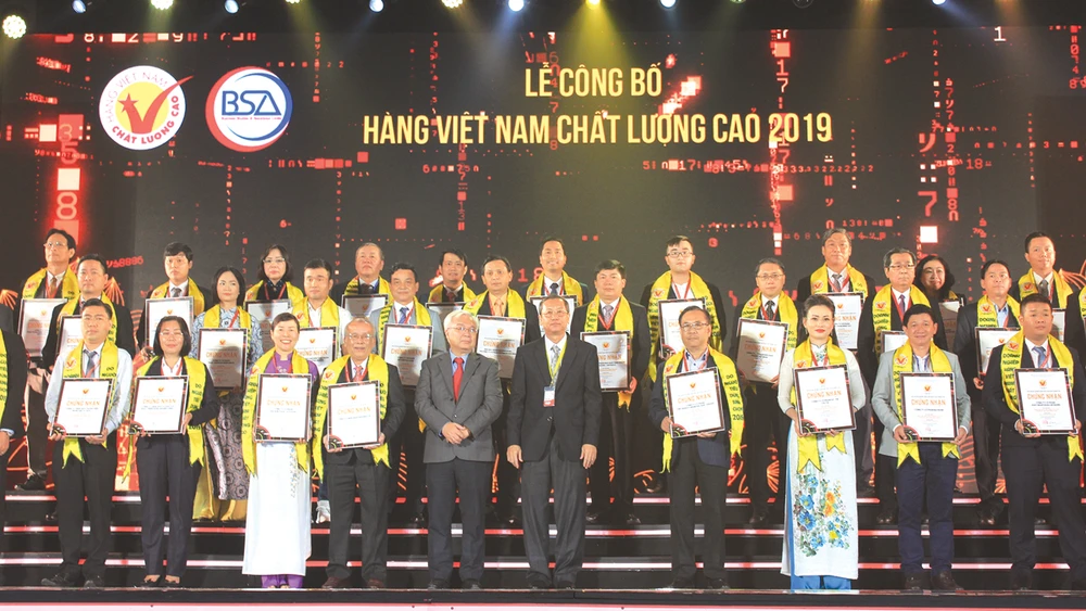 Vedan Việt Nam tiếp tục được vinh danh hàng Việt Nam chất lượng cao năm 2019 ảnh 1 Vedan Việt Nam tiếp tục được vinh danh hàng Việt Nam chất lượng cao năm 2019 ảnh 1