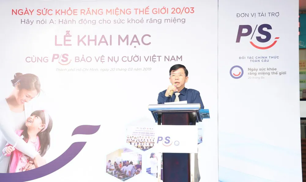 Bệnh viện Răng Hàm Mặt TPHCM khám và tư vấn răng miệng miễn phí ảnh 1