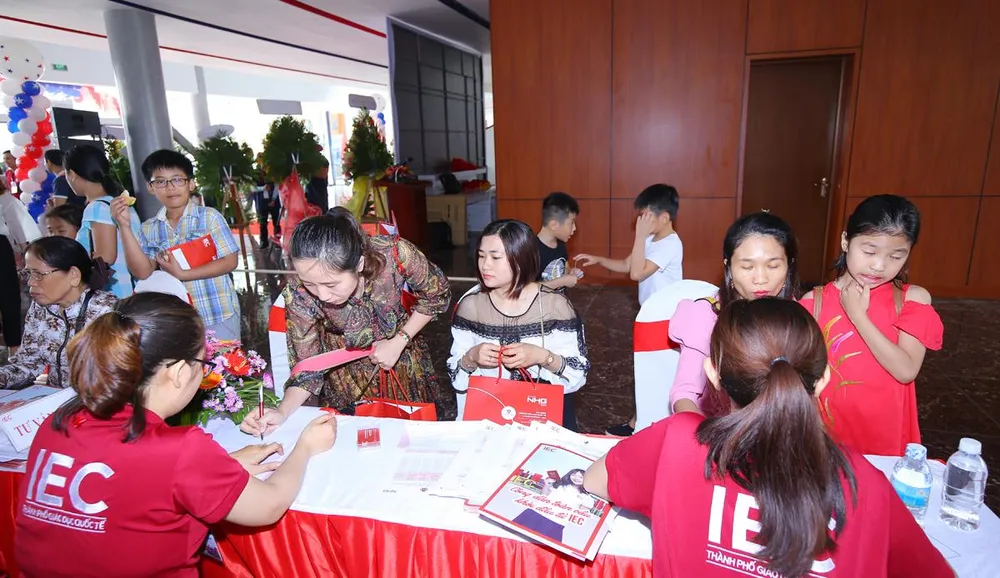 Khối nhà điều hành trung tâm Thành phố Giáo dục Quốc tế - IEC Quảng Ngãi chính thức đi vào hoạt động ảnh 4 Khối nhà điều hành trung tâm Thành phố Giáo dục Quốc tế - IEC Quảng Ngãi chính thức đi vào hoạt động ảnh 4