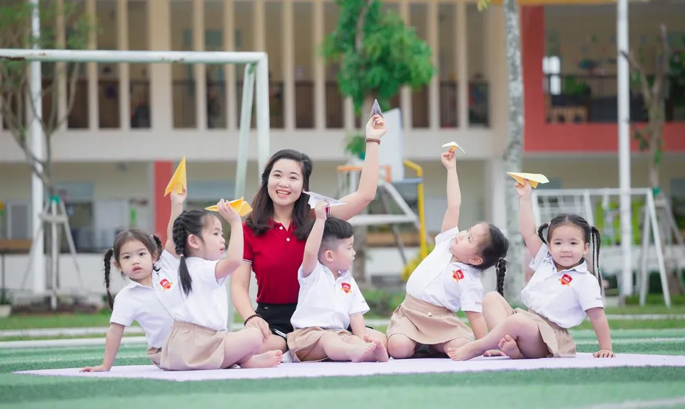 iSchool đạt giải thưởng "Top 10 thương hiệu mạnh ASEAN 2019" ảnh 3 iSchool đạt giải thưởng "Top 10 thương hiệu mạnh ASEAN 2019" ảnh 3