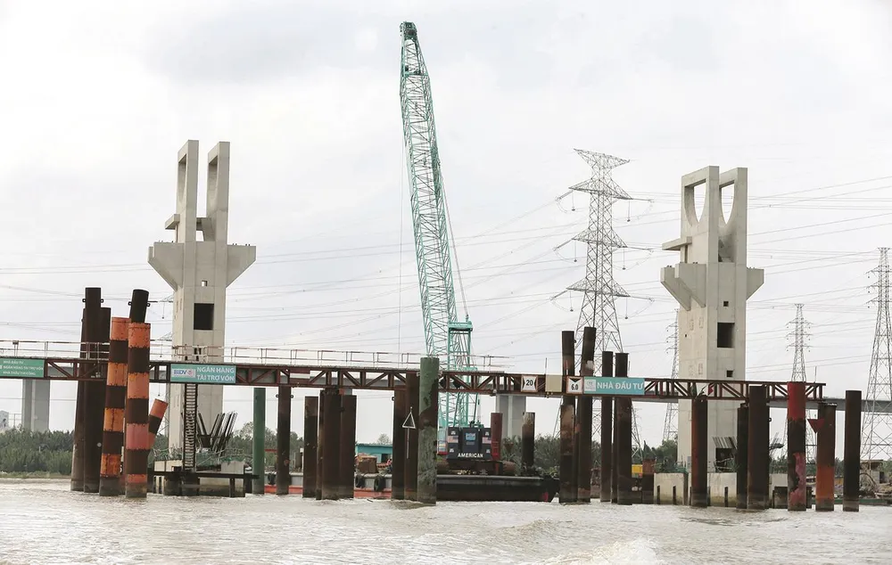 Khẩn trương về đích ảnh 1