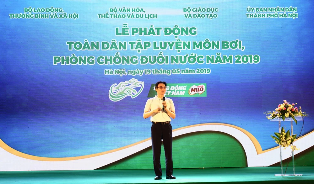 Phó Thủ tướng Vũ Đức Đam: Biết bơi chưa đủ mà mỗi người phải được trang bị kỹ năng ứng phó, xử lý để cứu người bị đuối nước