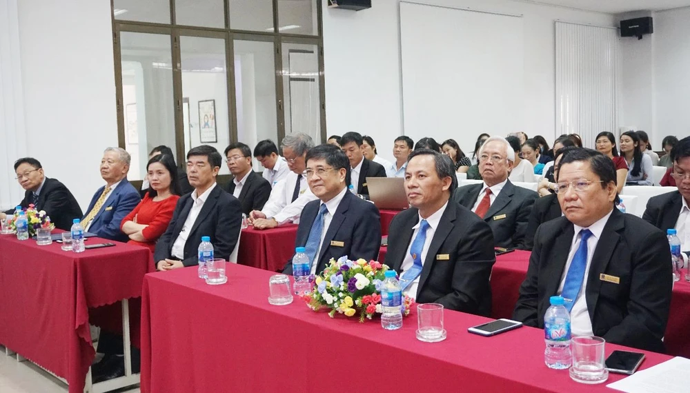 PGS.TS Phạm Vũ Phi Hổ được bổ nhiệm làm Phó Hiệu trưởng Đại học Bà Rịa – Vũng Tàu ảnh 1 PGS.TS Phạm Vũ Phi Hổ được bổ nhiệm làm Phó Hiệu trưởng Đại học Bà Rịa – Vũng Tàu ảnh 1