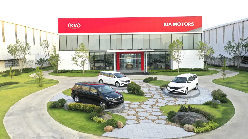 Thaco xuất khẩu 40 xe du lịch Kia Grand Carnival sang Thái Lan ảnh 1 Thaco xuất khẩu 40 xe du lịch Kia Grand Carnival sang Thái Lan ảnh 1