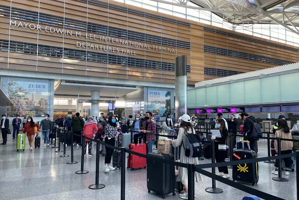 Đại dịch Covid-19 trên đất Mỹ - Thấm thía 2 chữ đồng bào ảnh 1