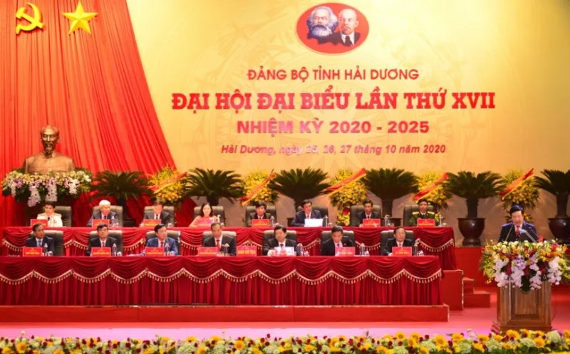 Đoàn Chủ tịch Đại hội Đảng bộ tỉnh Hải Dương.Ảnh: nhandan