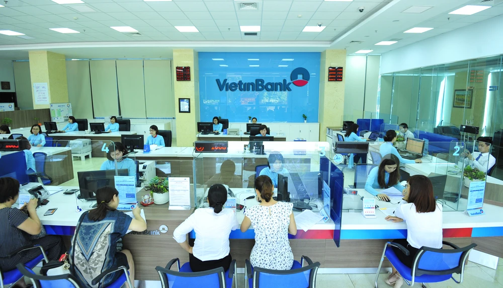 VietinBank luôn nỗ lực không ngừng nhằm nâng cao chất lượng phục vụ khách hàng. Ảnh: TIẾN LÂM