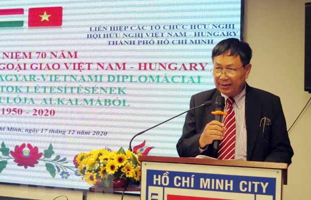 Ông Nguyễn Quang Vinh, Phó Chủ tịch Hội hữu nghị Việt Nam - Hungary TPHCM phát biểu tại buổi lễ. Ảnh: TTXVN