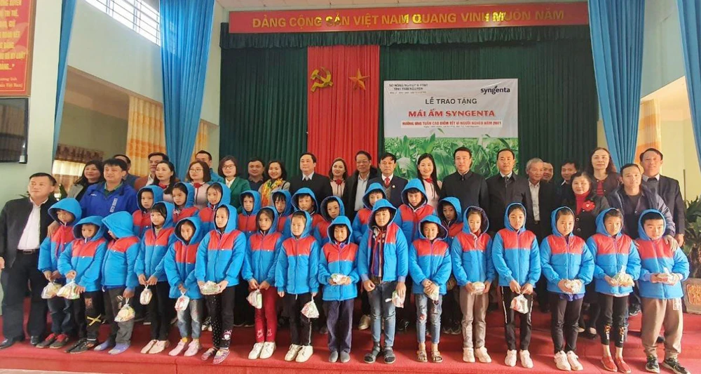 “Mái ấm Syngenta” trao tặng 110 căn nhà cho nông dân nghèo ảnh 1 “Mái ấm Syngenta” trao tặng 110 căn nhà cho nông dân nghèo ảnh 1