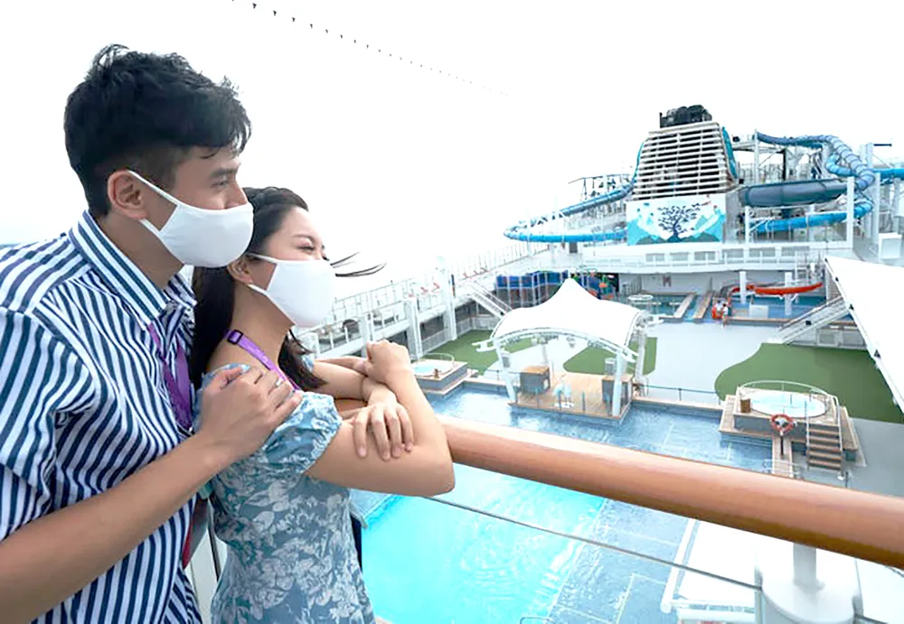 Du khách trên “Du thuyền không điểm đến” Dream Cruises