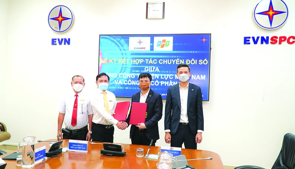 EVNSPC hợp tác với FPT để số hóa hoạt động sản xuất kinh doanh ảnh 2 EVNSPC hợp tác với FPT để số hóa hoạt động sản xuất kinh doanh ảnh 2