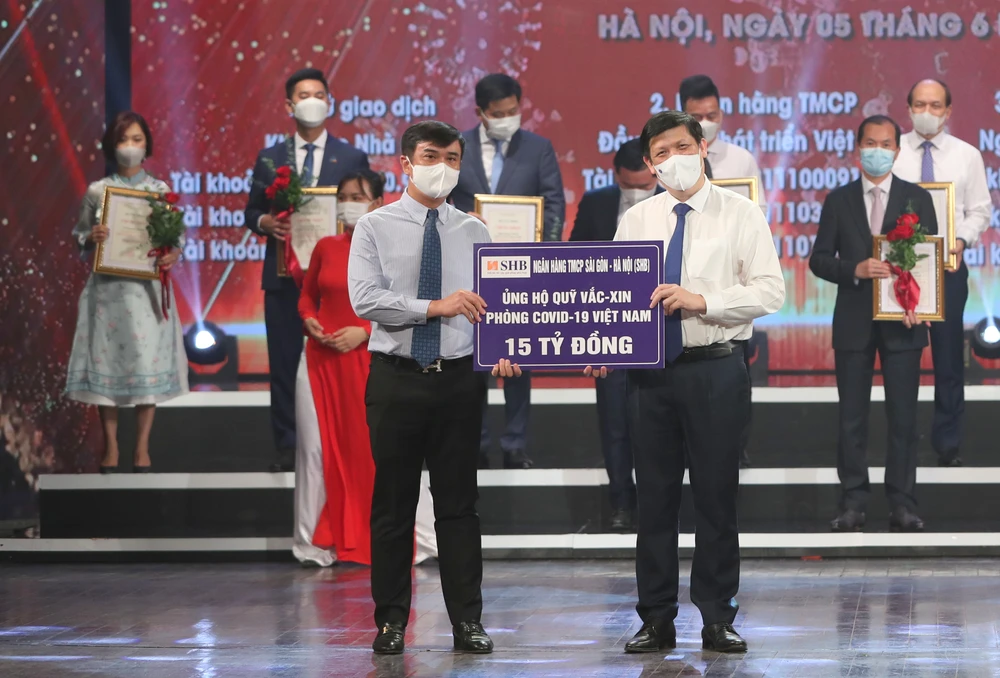 T&T Group và hệ sinh thái của bầu Hiển đóng góp gần 240 tỷ đồng phòng chống dịch Covid-19 ảnh 1 T&T Group và hệ sinh thái của bầu Hiển đóng góp gần 240 tỷ đồng phòng chống dịch Covid-19 ảnh 1