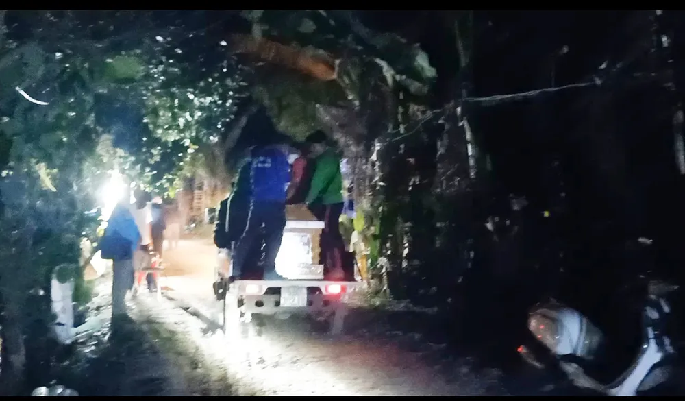 Thi thể bé Hạo Nam được khâm liệm và bàn giao cho gia đình lo hậu sự Thi thể bé Hạo Nam được khâm liệm và bàn giao cho gia đình lo hậu sự