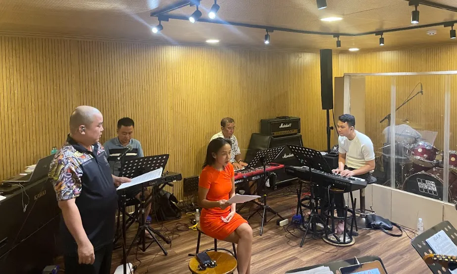 Nhạc sĩ Minh Khang góp ý cho Thảo Trang hát bài “Cảm ơn Mẹ”