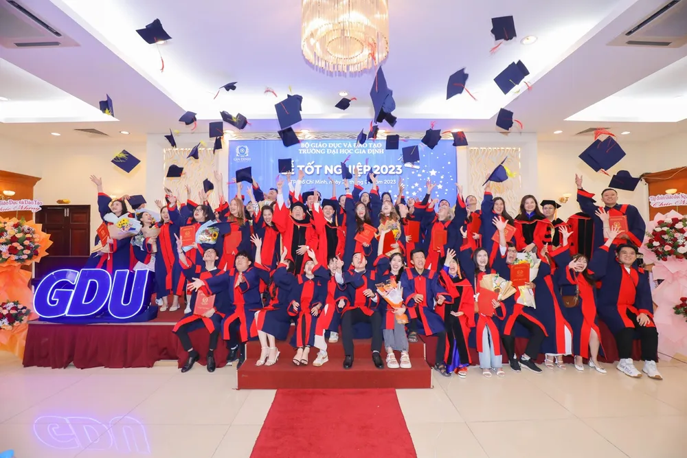 Sinh viên GDU tốt nghiệp sau 3 năm học tại giảng đường đại học Sinh viên GDU tốt nghiệp sau 3 năm học tại giảng đường đại học
