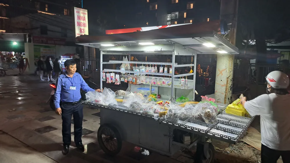 Phường 2, TP Vũng Tàu ra quân dẹp nhếch nhác ở Bãi Sau Phường 2, TP Vũng Tàu ra quân dẹp nhếch nhác ở Bãi Sau