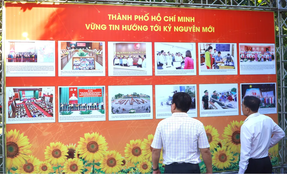 Das Bild zeigt eine dynamische und kreative Ho-Chi-Minh-Stadt. DSC01686.JPG