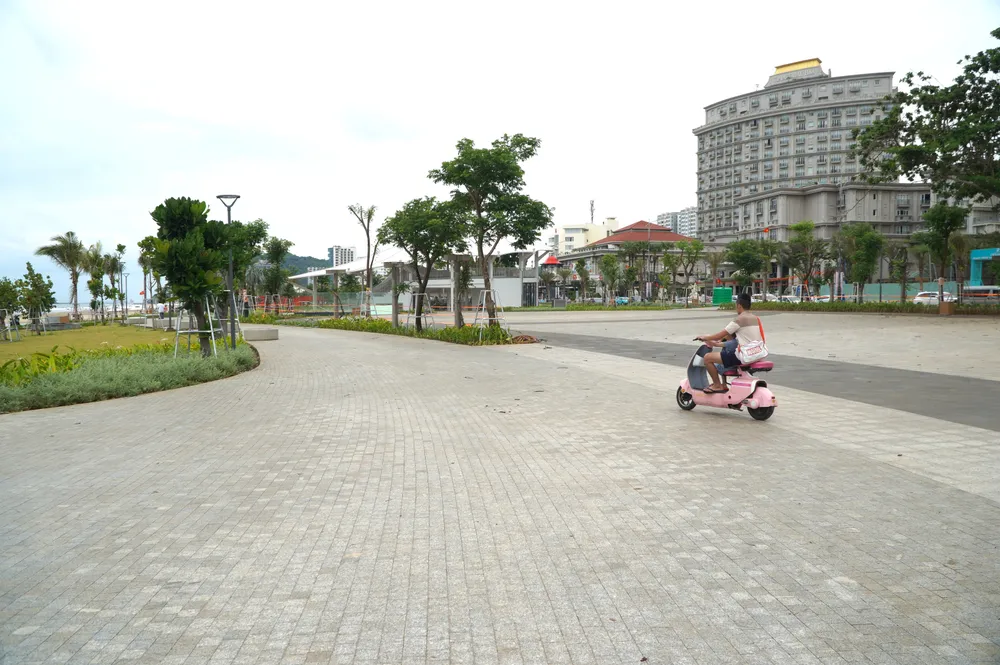 Công viên Bãi Sau khang trang và sạch sẽ DSC01924.JPG