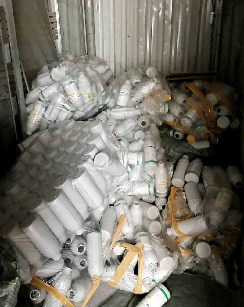 Phá cơ sở sản xuất thuốc bảo vệ thực vật giả ảnh 2