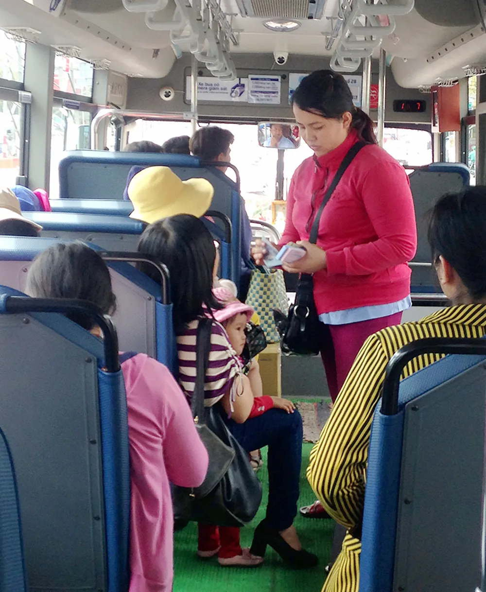 Vui buồn với buýt ảnh 1 Vui buồn với buýt ảnh 1